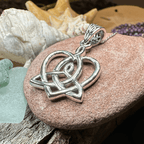 Mother's Knot Celtic Necklace in Sterling Silver Pendant La Vie Bien Mother's Knot Celtic Necklace in Sterling Silver