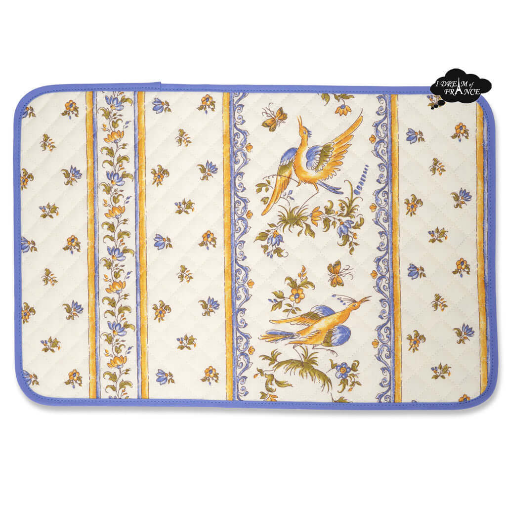 Moustiers Blue & Cream Cotton Quilted Placemats by Tissus Toselli Placemat La Vie Bien Moustiers Blue & Cream Cotton Quilted Placemats by Tissus Toselli