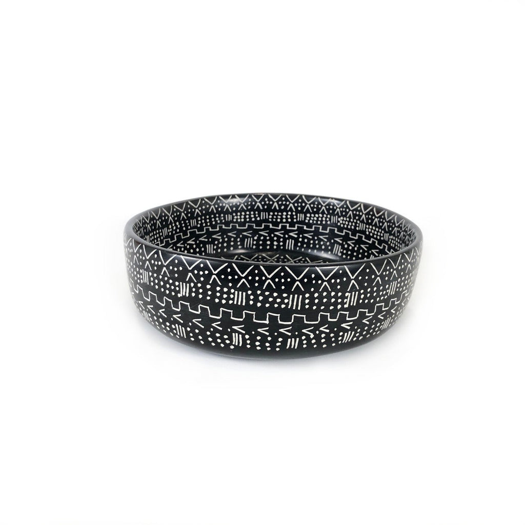Mud Cloth Black Bowl - 8" La Vie Bien Mud Cloth Black Bowl - 8"