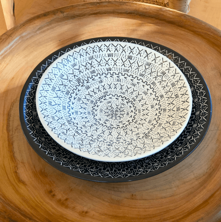 Mud Cloth Natural Platter - 10" La Vie Bien Mud Cloth Natural Platter - 10"