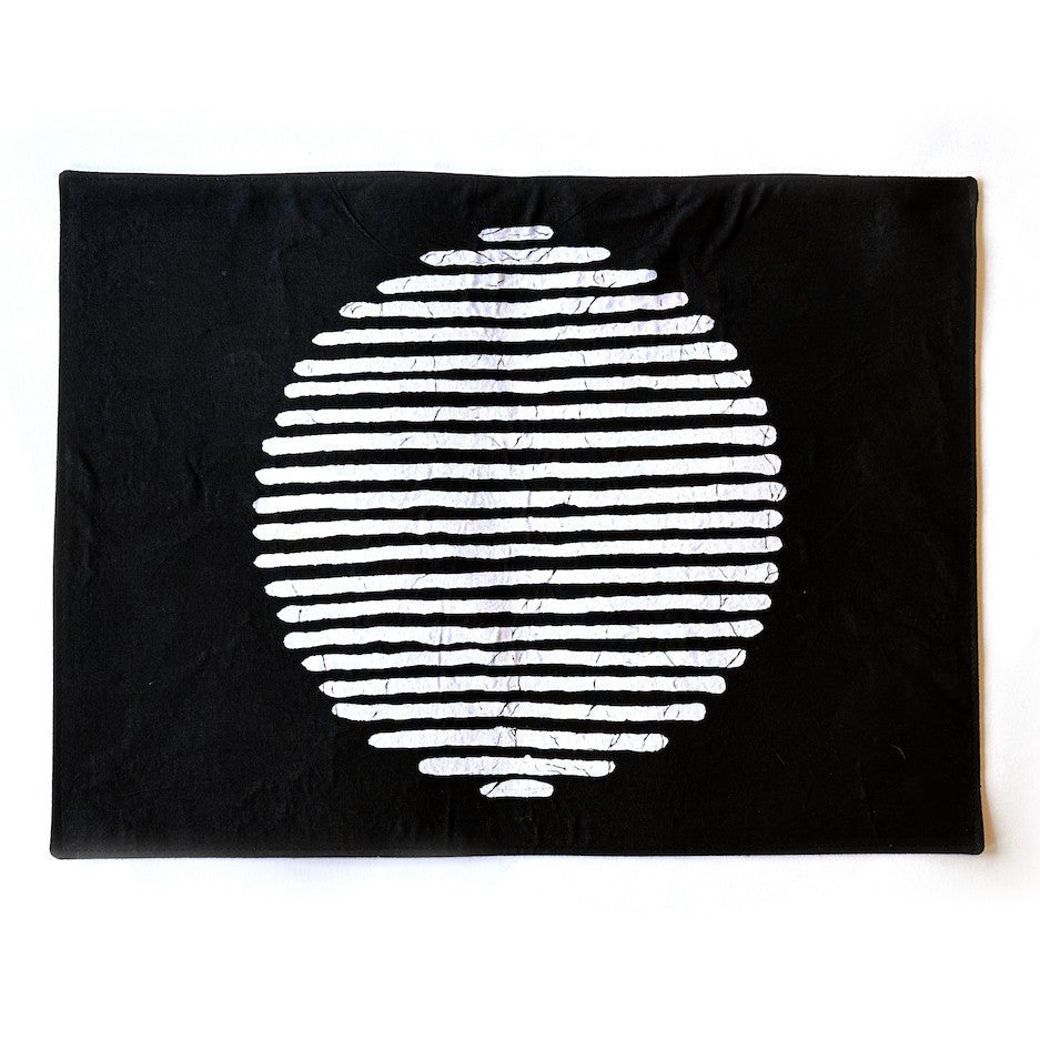 Mwedzi Black Placemats - Set of 2 La Vie Bien Mwedzi Black Placemats - Set of 2