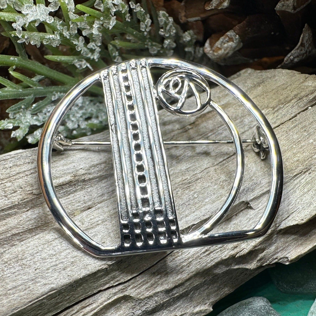 Myra Scottish Mackintosh Rose Brooch in Sterling Silver Brooch La Vie Bien Myra Scottish Mackintosh Rose Brooch in Sterling Silver