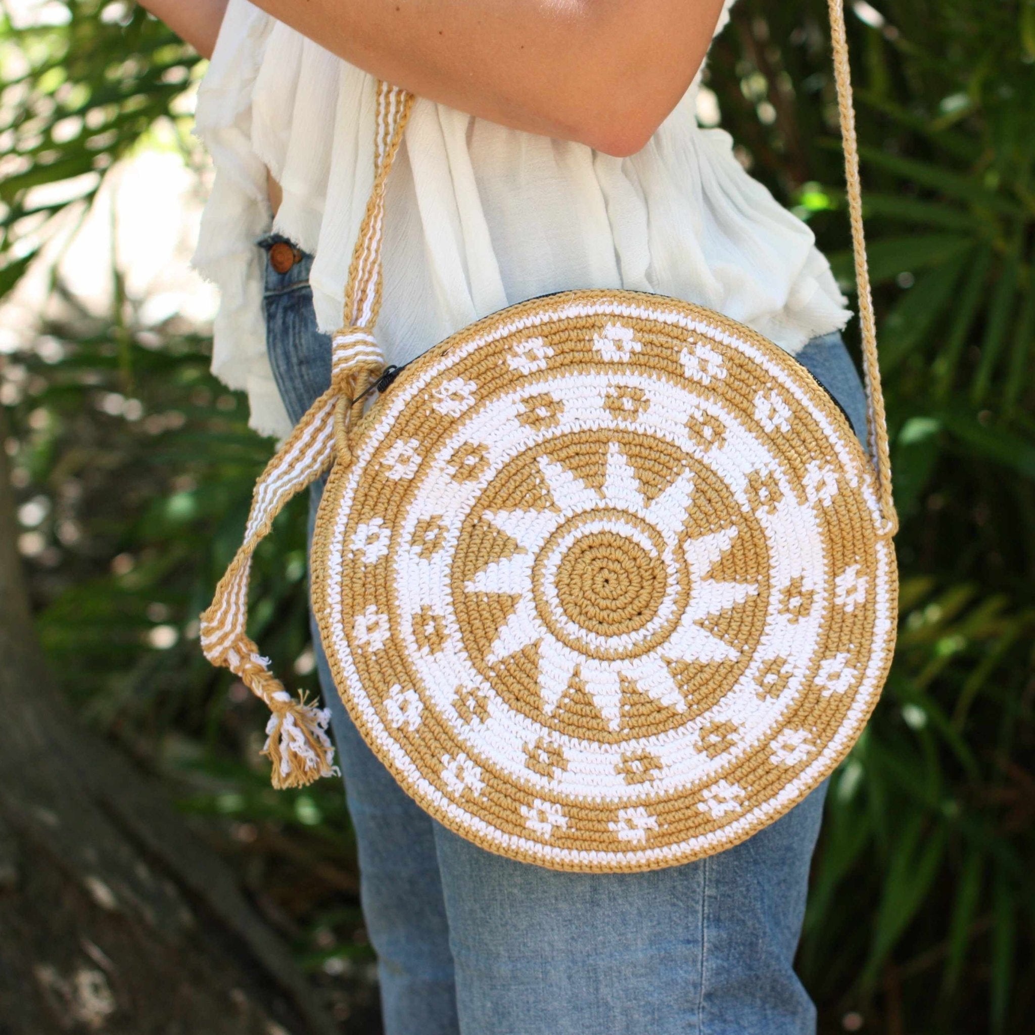 Nadia Crochet Round Crossover Purse - Guatemala Bags La Vie Bien Nadia Crochet Round Crossover Purse - Guatemala