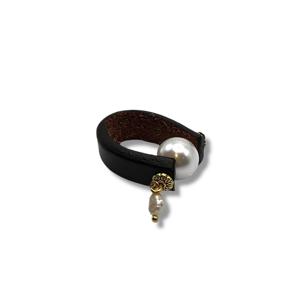 Natural Round Pearl Ring Ring La Vie Bien Natural Round Pearl Ring