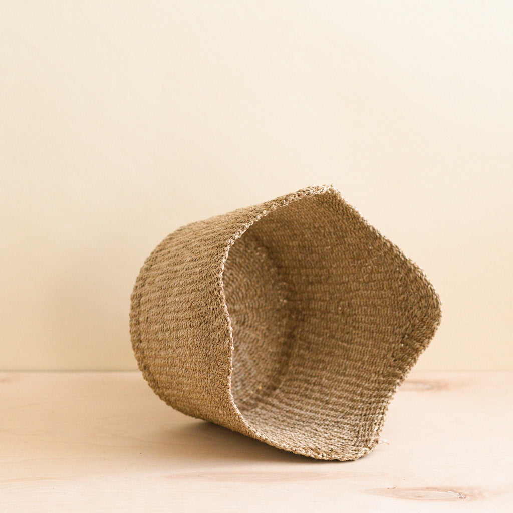 Natural Scallop Basket - Planter Basket | LIKHÂ Baskets La Vie Bien Natural Scallop Basket - Planter Basket | LIKHÂ