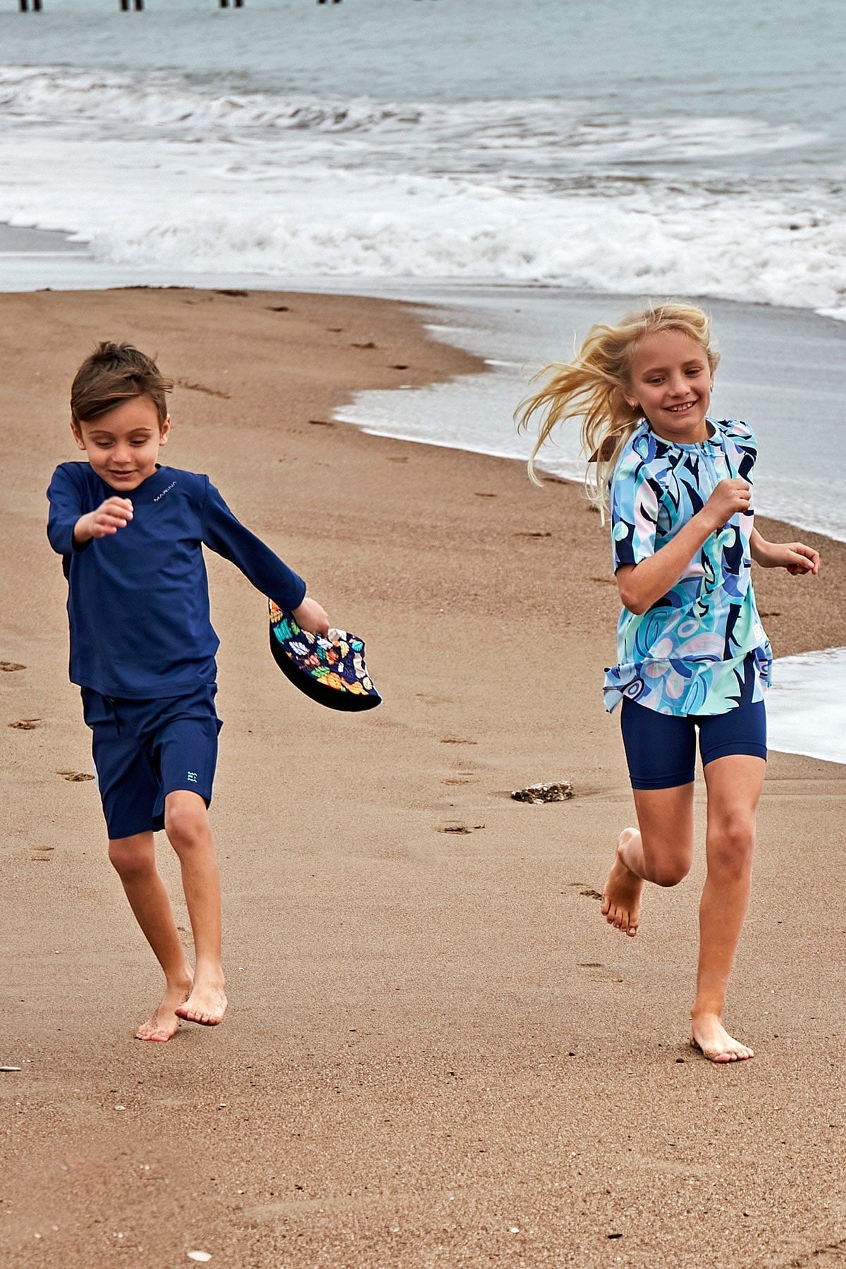 Navy Boys Shorts B2433 Erkek Çocuk Mayo La Vie Bien Navy Boys Shorts B2433