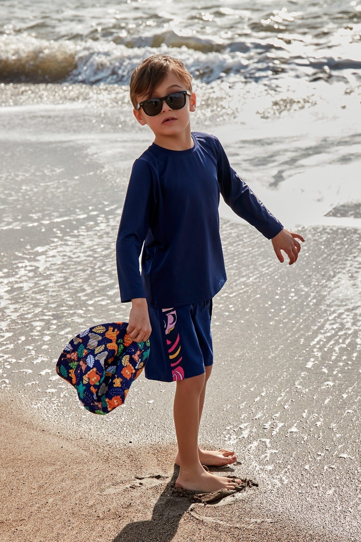 Navy Boys Shorts B2434 Erkek Çocuk Mayo La Vie Bien Navy Boys Shorts B2434