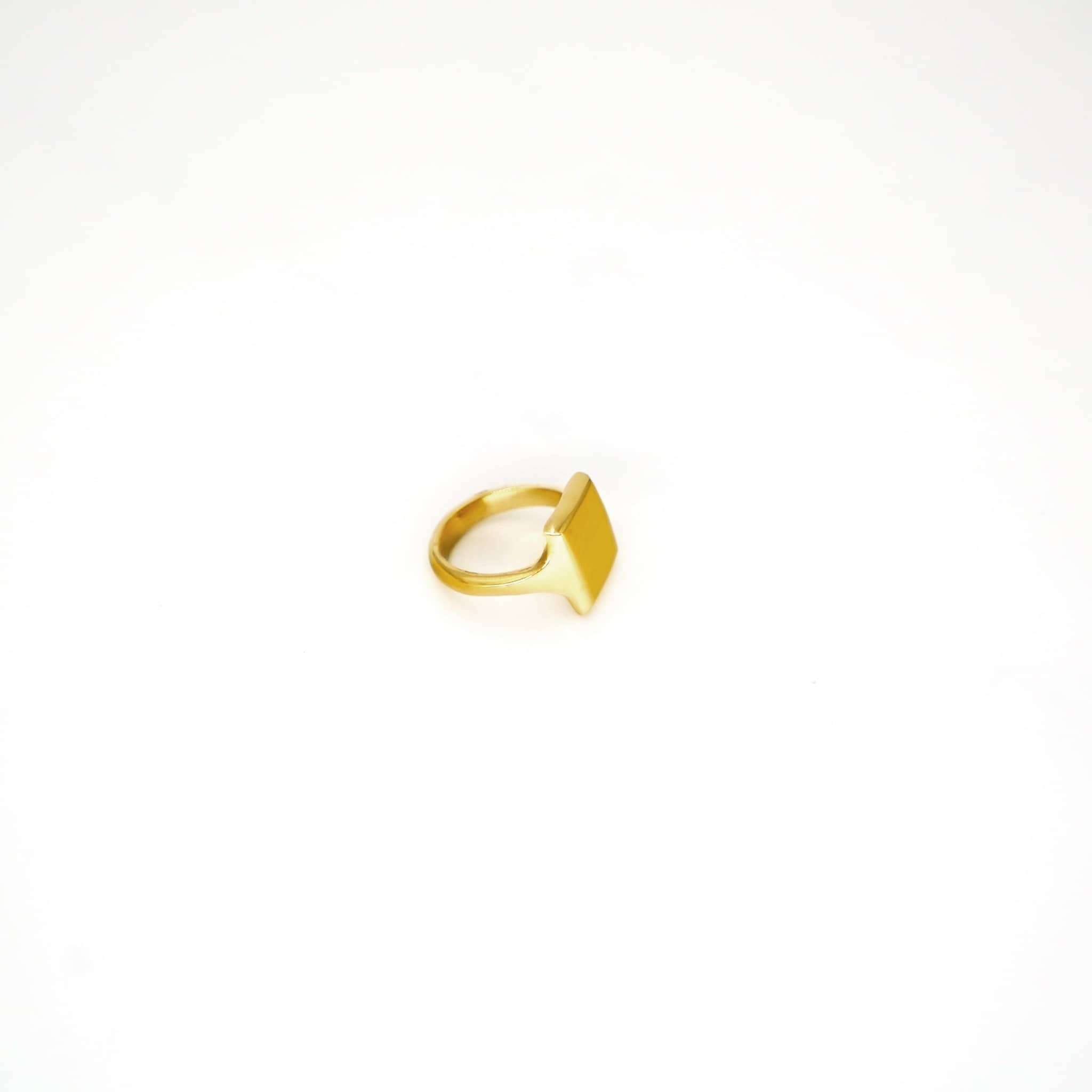 Ndiyo Square Minimalist Women's Ring Rings La Vie Bien Ndiyo Square Minimalist Women's Ring