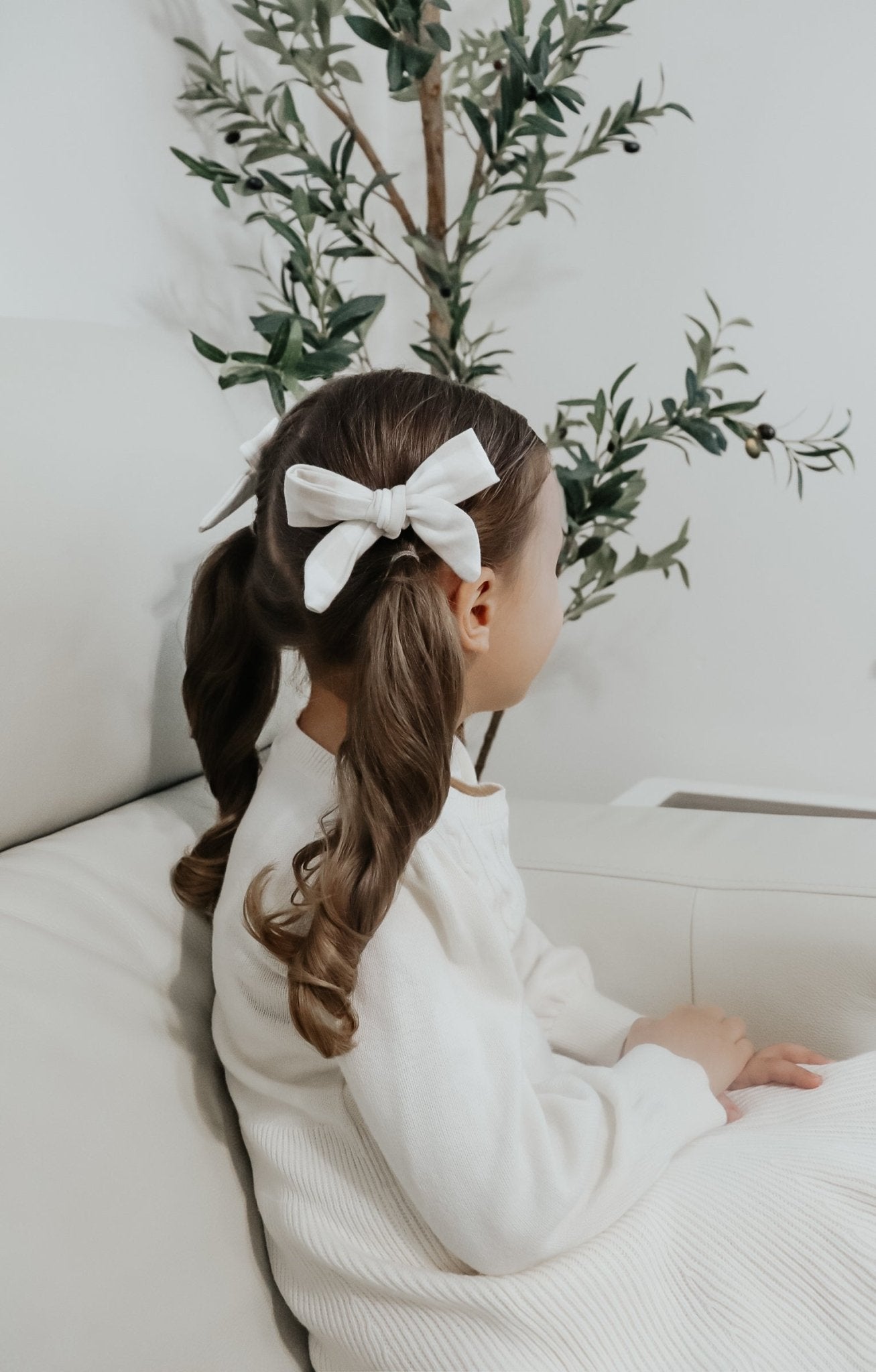 Neutral Checkered Bow La Vie Bien Neutral Checkered Bow