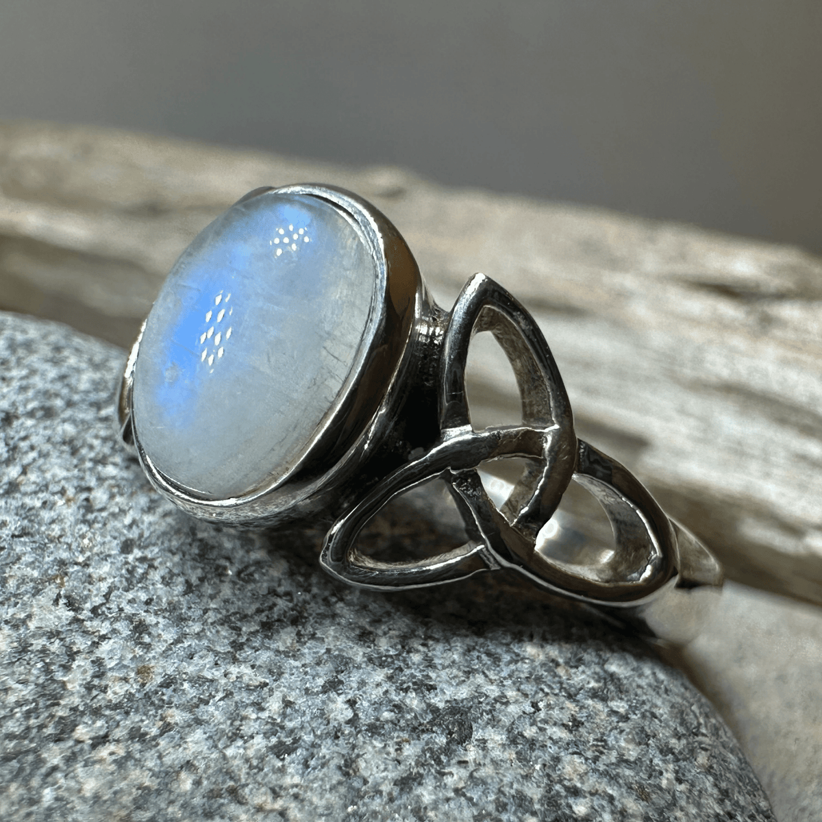 Nina Celtic Knot Moonstone Ring for Women Ring La Vie Bien Nina Celtic Knot Moonstone Ring for Women