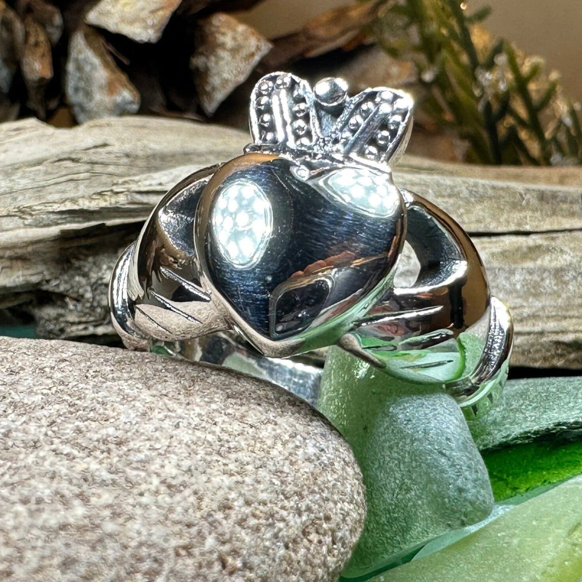 Nobility Claddagh Ring Ring La Vie Bien Nobility Claddagh Ring
