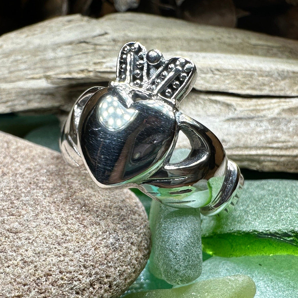 Nobility Claddagh Ring Ring La Vie Bien Nobility Claddagh Ring