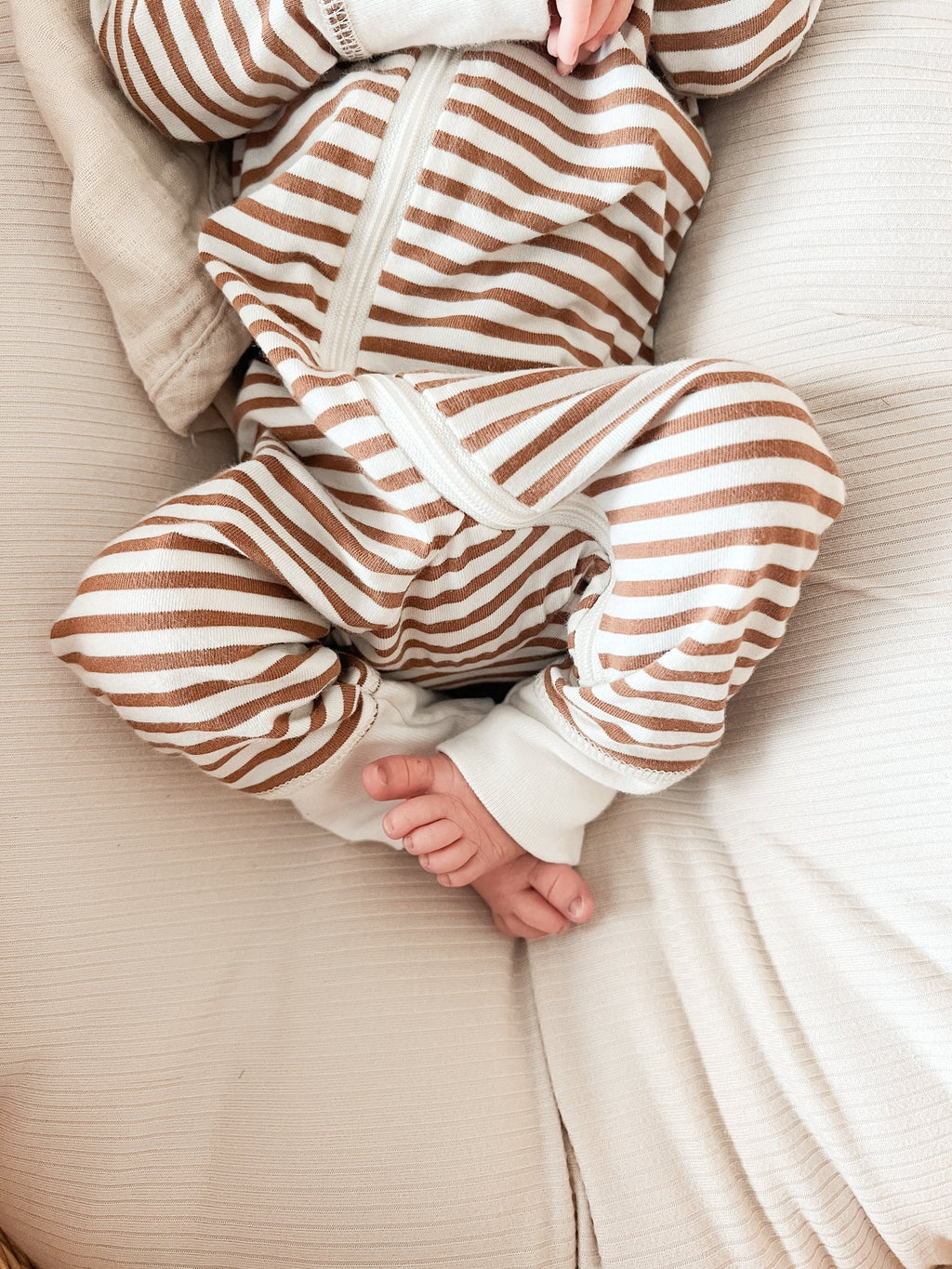Oat Ribbed Baby Lounger Cover La Vie Bien Oat Ribbed Baby Lounger Cover