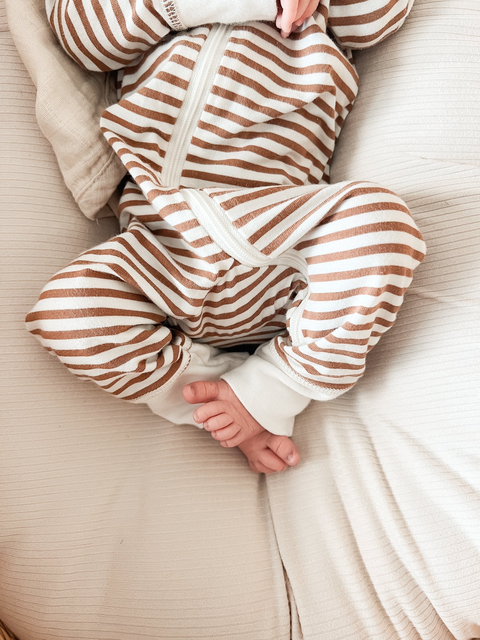Oat Ribbed Baby Lounger Cover La Vie Bien Oat Ribbed Baby Lounger Cover