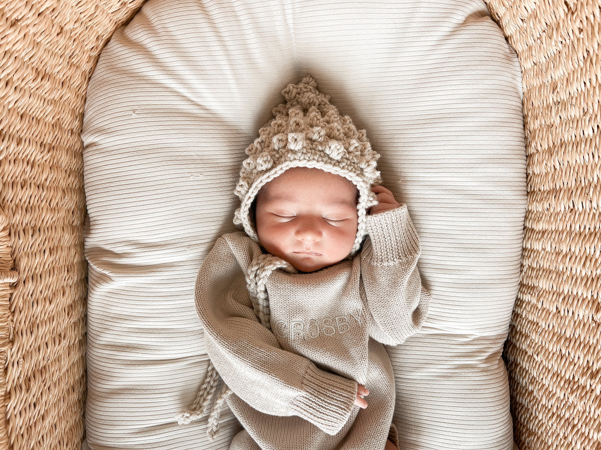 Oat Ribbed Baby Lounger Cover La Vie Bien Oat Ribbed Baby Lounger Cover