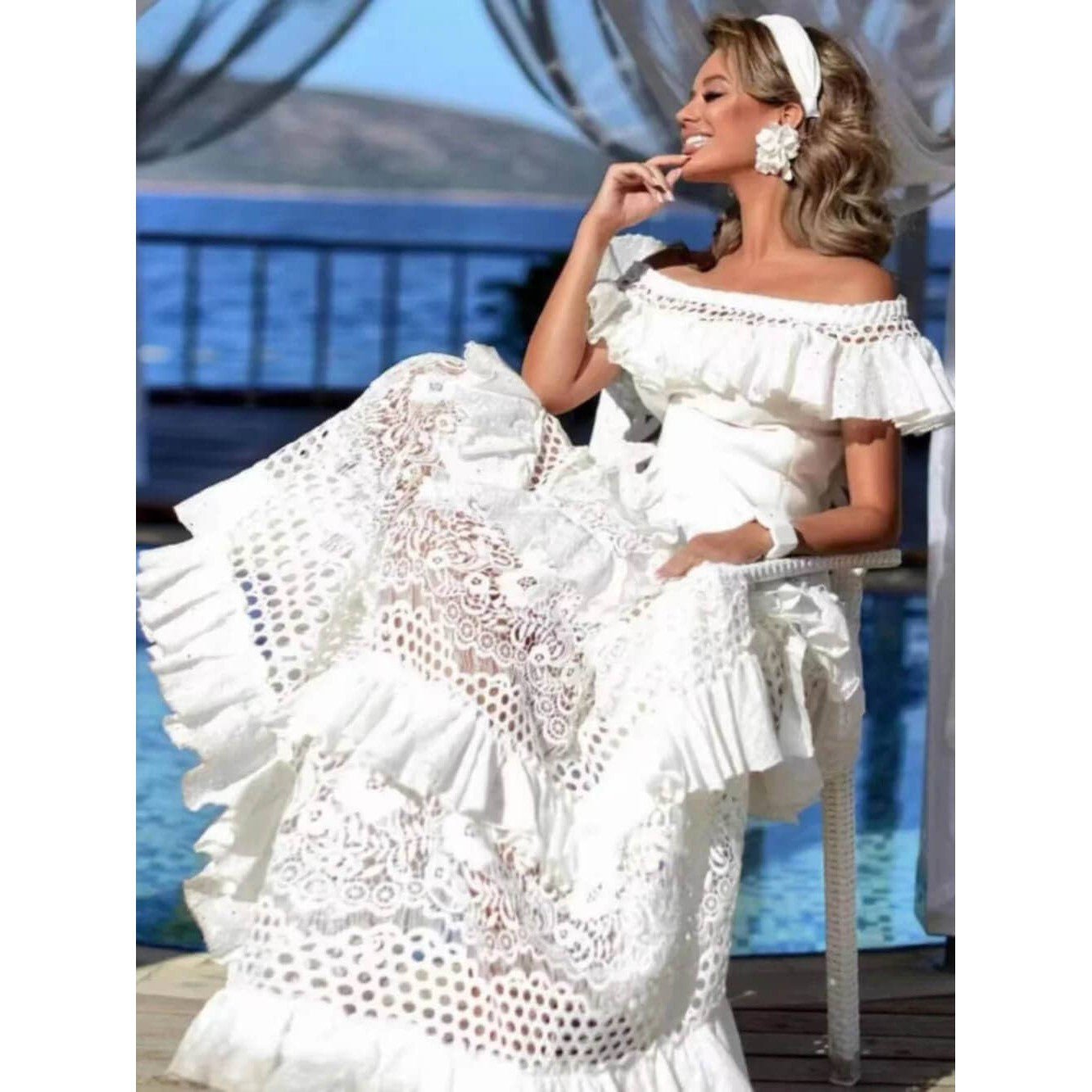 One - Shoulder Ruffled Hollow Swing Lace Patchwork Long Dress in Black or White [Size SM - L]