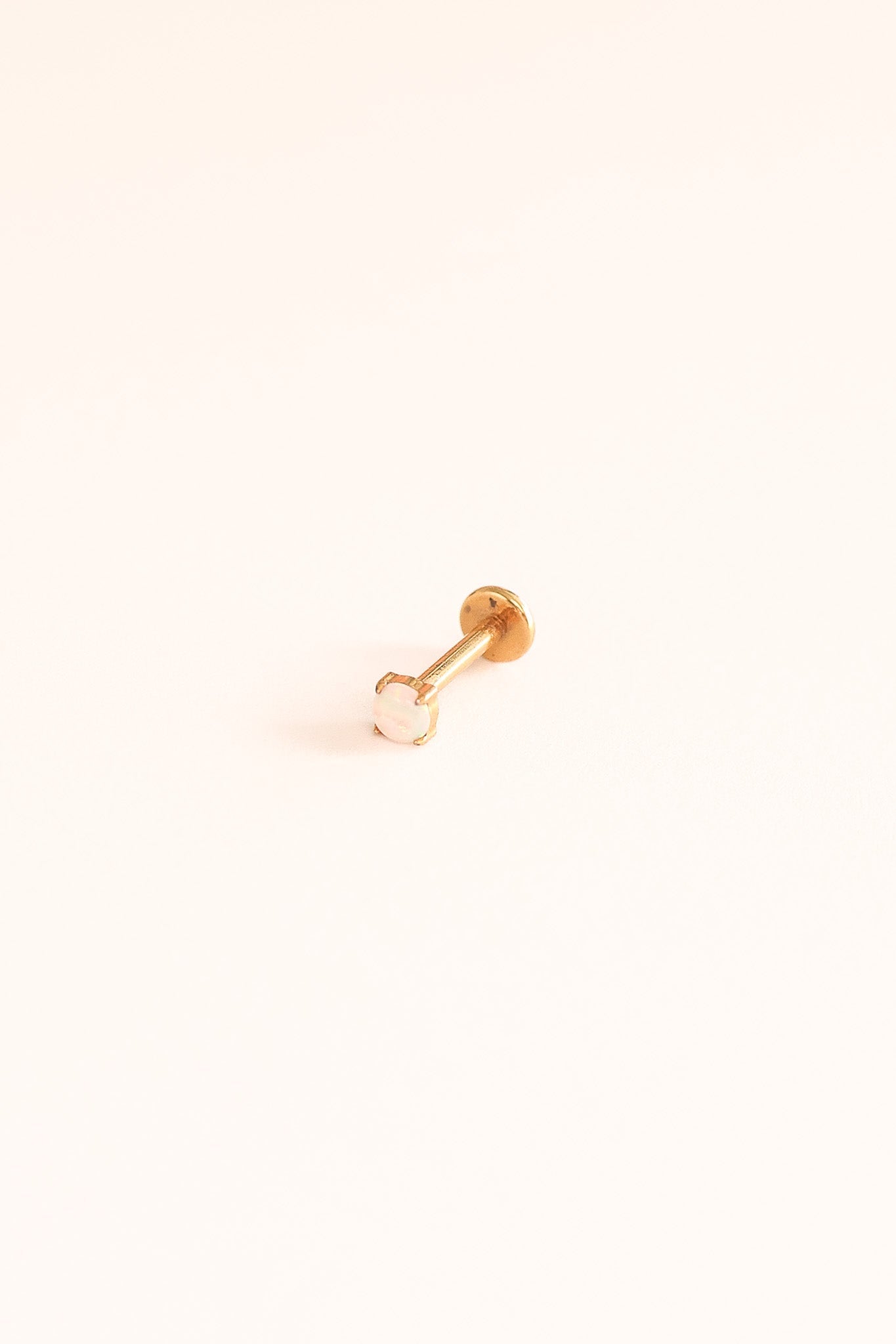 Opal Gem Flat Back leave in La Vie Bien Opal Gem Flat Back