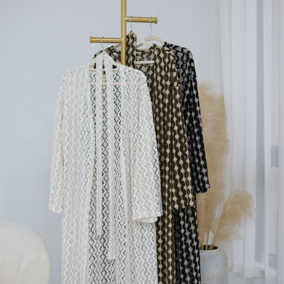 Openwork Lace Knit Open Abaya(MOA327) La Vie Bien Openwork Lace Knit Open Abaya(MOA327)