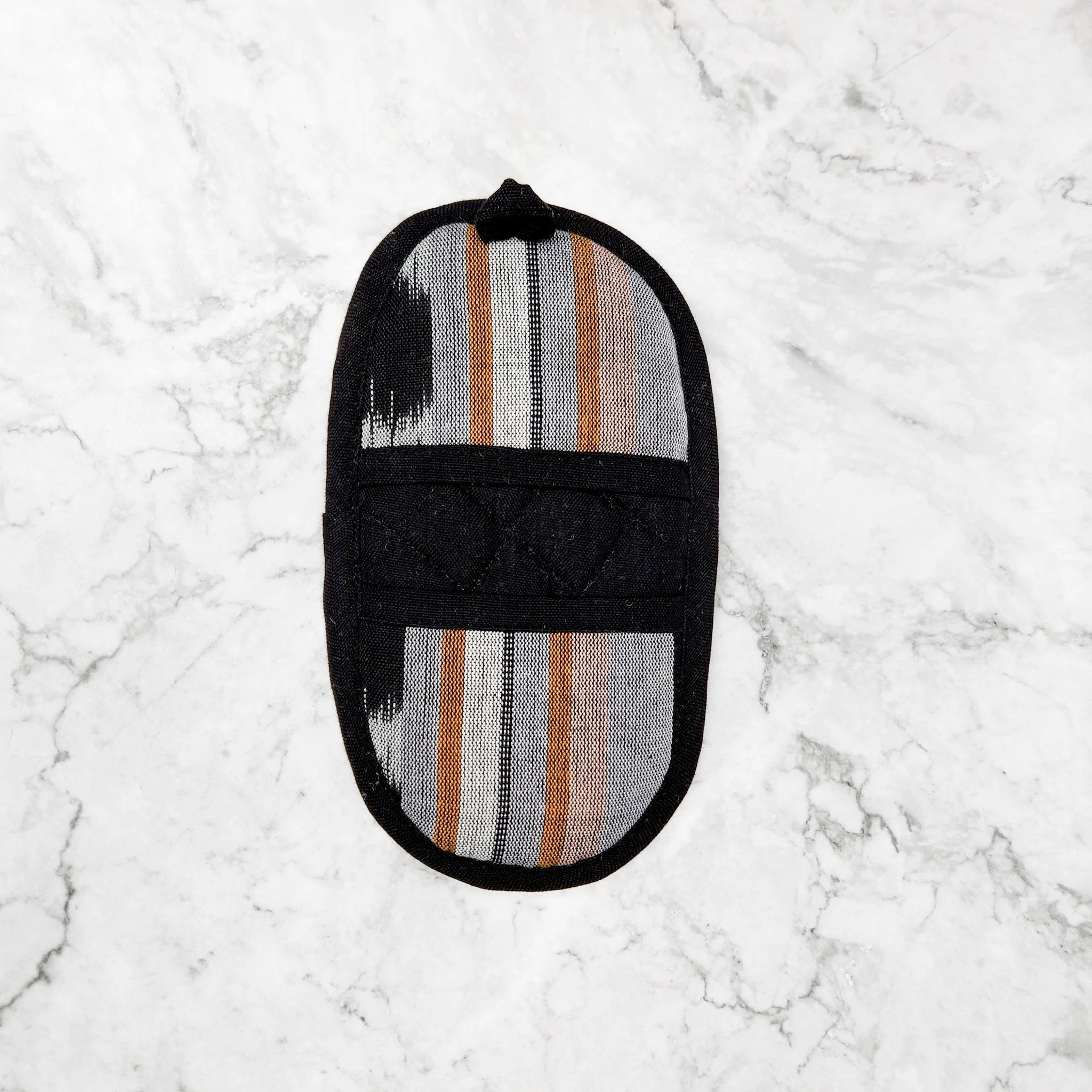 Double Ended Oval Pot Holder by Upavim Crafts