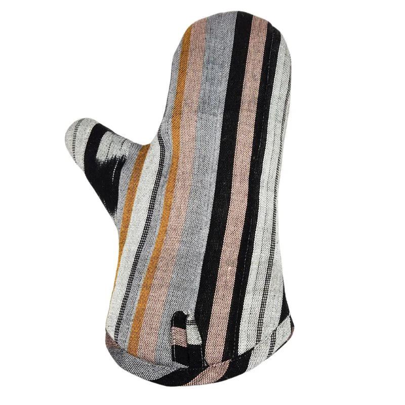 Oven Mitt by Upavim Crafts