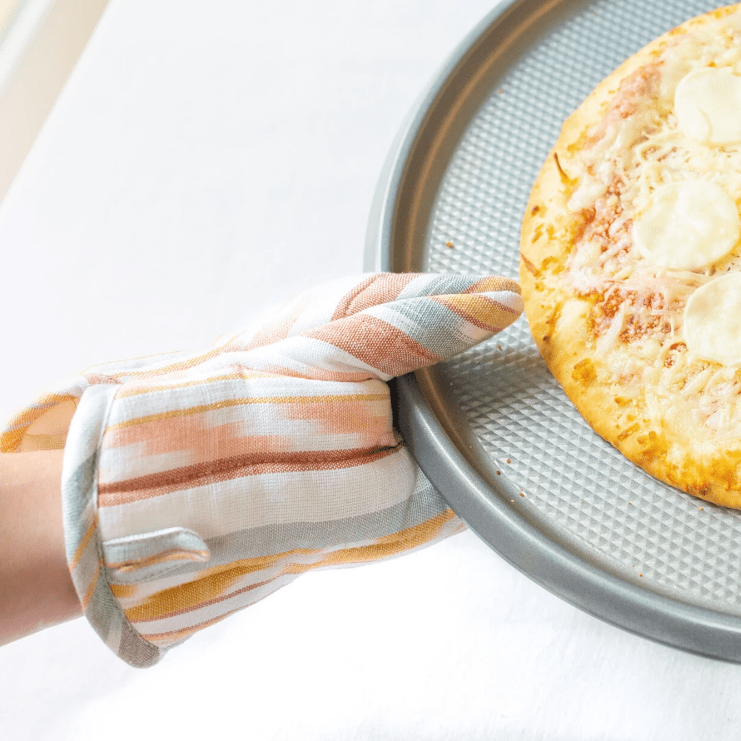 Oven Mitt by Upavim Crafts