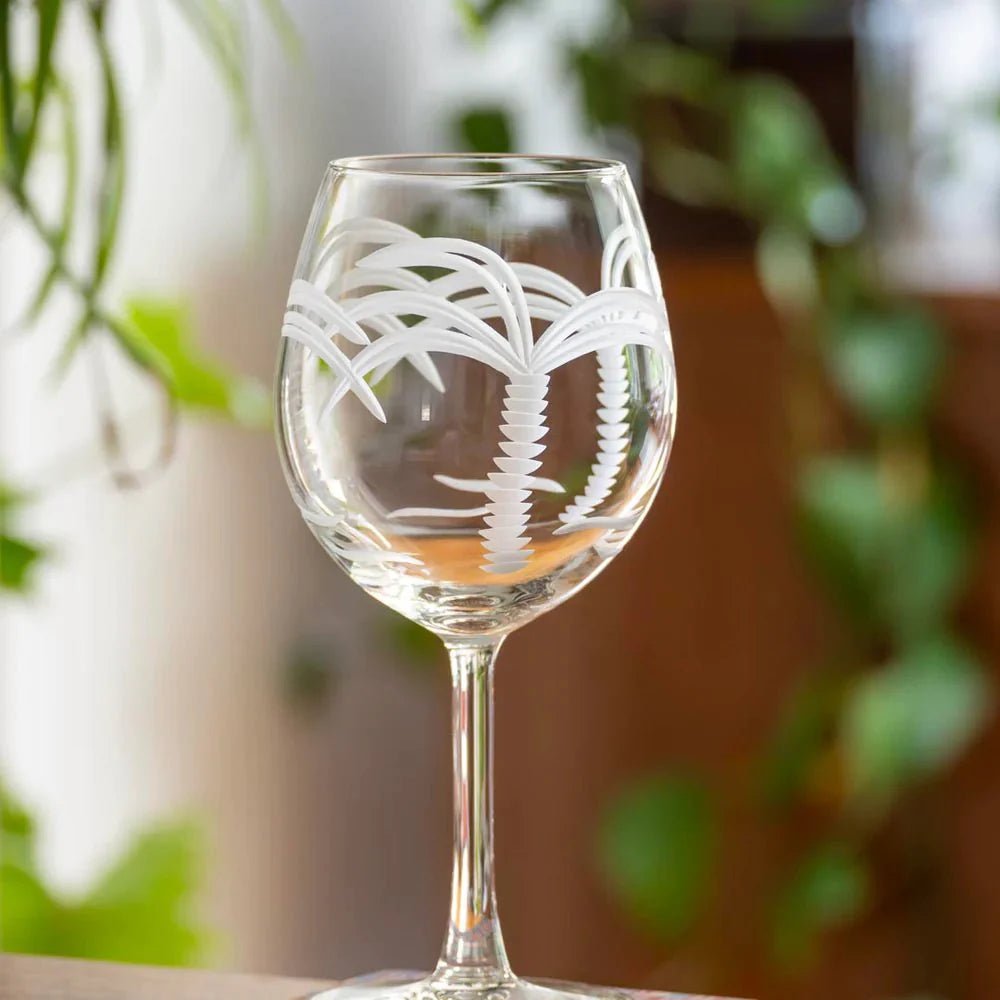 Palm Tree Etched Glassware Kitchen Accessories La Vie Bien Palm Tree Etched Glassware