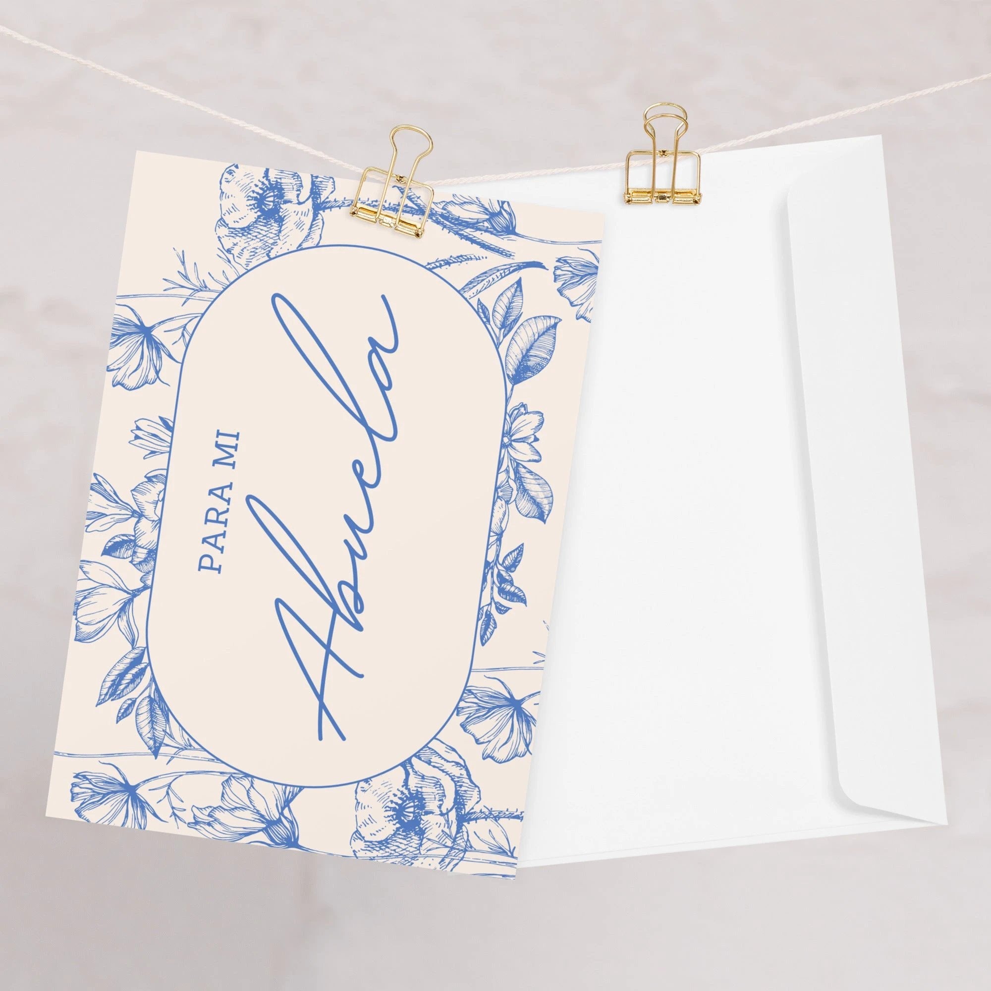 Para mi abuela Spanish Grandma birthday Greeting card, elegant floral design with envelope included by La Vie Bien