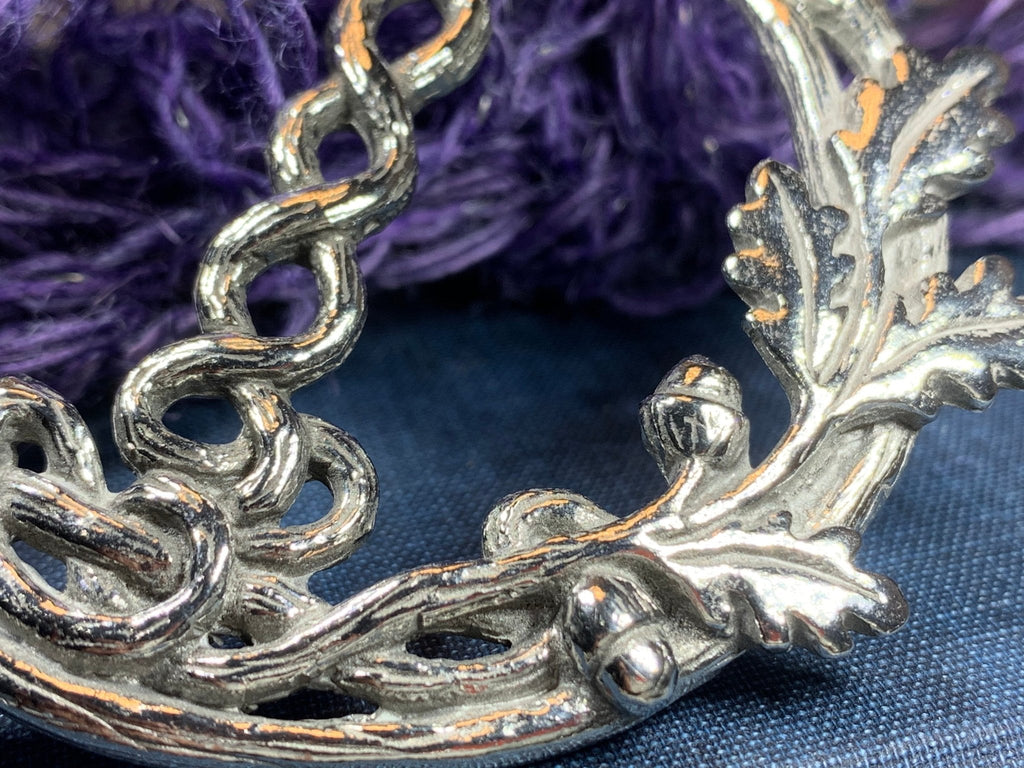 Pewter Oak Leaf & Acorn Scarf Ring - Handmade in England Scarf Ring La Vie Bien Pewter Oak Leaf & Acorn Scarf Ring - Handmade in England