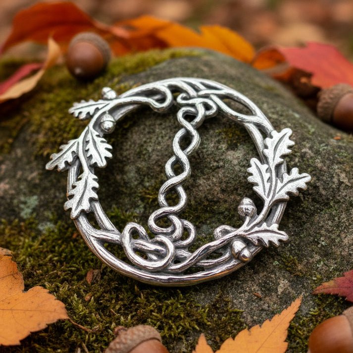 Pewter Oak Leaf & Acorn Scarf Ring - Handmade in England Scarf Ring La Vie Bien Pewter Oak Leaf & Acorn Scarf Ring - Handmade in England