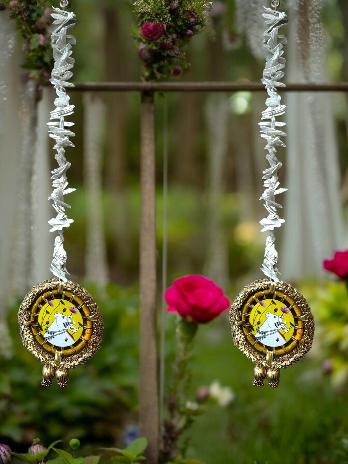Pichwai, Ring & Tassels Lari, Set of 2 Festive Decor La Vie Bien Pichwai, Ring & Tassels Lari, Set of 2
