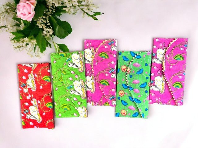 Pichwai Shagan Lifafa, Set of 5 Traditional Gifts La Vie Bien Pichwai Shagan Lifafa, Set of 5