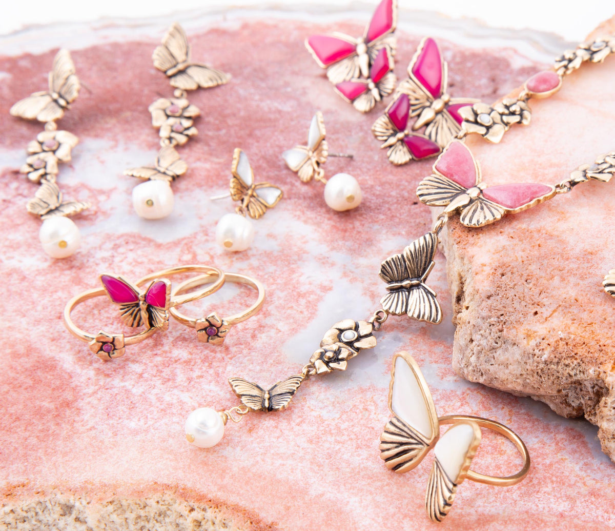 Pink Fuchsia Agate Golden Butterflies Triple Ring Set Rings La Vie Bien Pink Fuchsia Agate Golden Butterflies Triple Ring Set