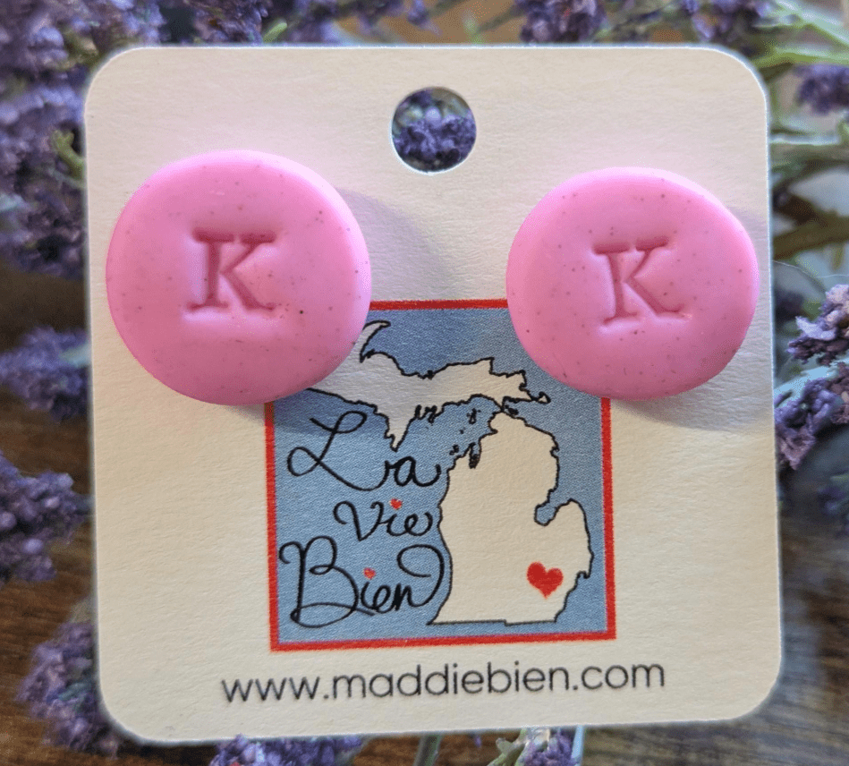 Pink letter K round stamped initial stud earrings, polymer clay Handmade Jewelry La Vie Bien Pink letter K round stamped initial stud earrings, polymer clay