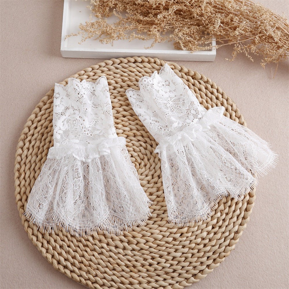 Pleated Lace Mesh Cuff Sleeves (MAC425) La Vie Bien Pleated Lace Mesh Cuff Sleeves (MAC425)
