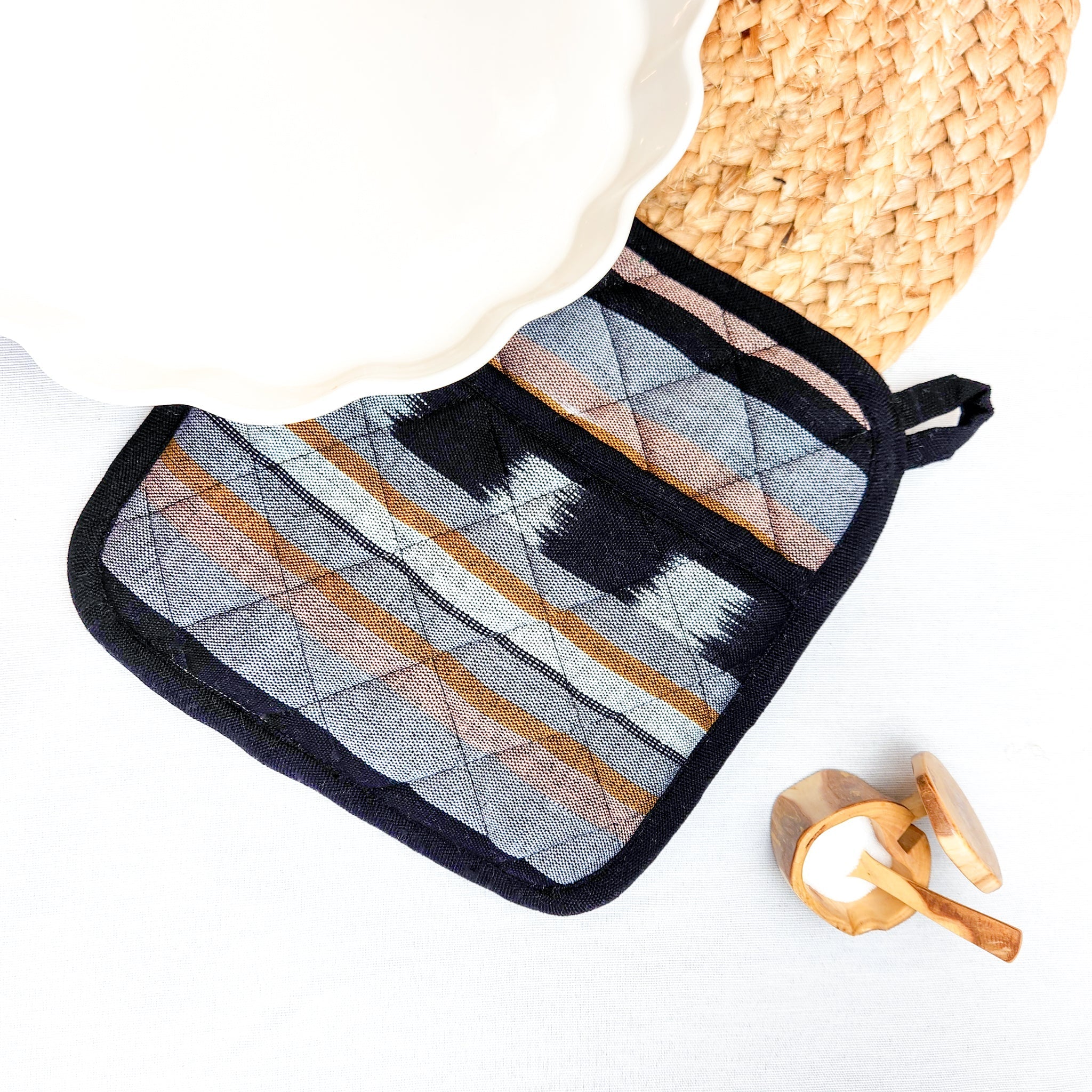 Pocket Pot Holder Kitchen - Linens La Vie Bien Pocket Pot Holder