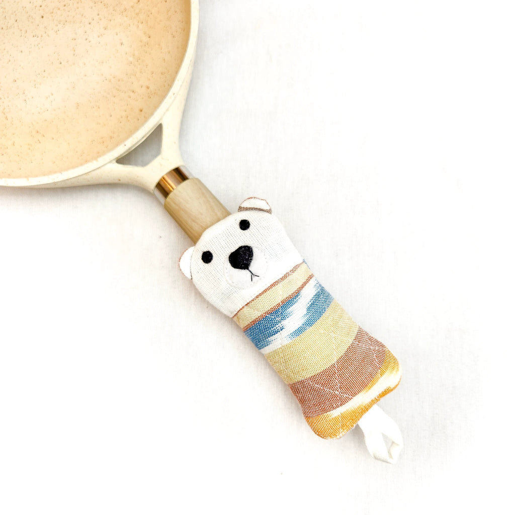Polar Bear Skillet Handle Holder by Upavim Crafts