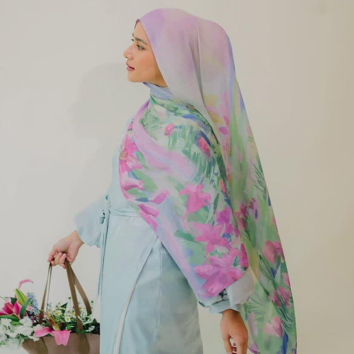 Poly-Cotton Printed Hijab Scarf (MH214) La Vie Bien Poly-Cotton Printed Hijab Scarf (MH214)