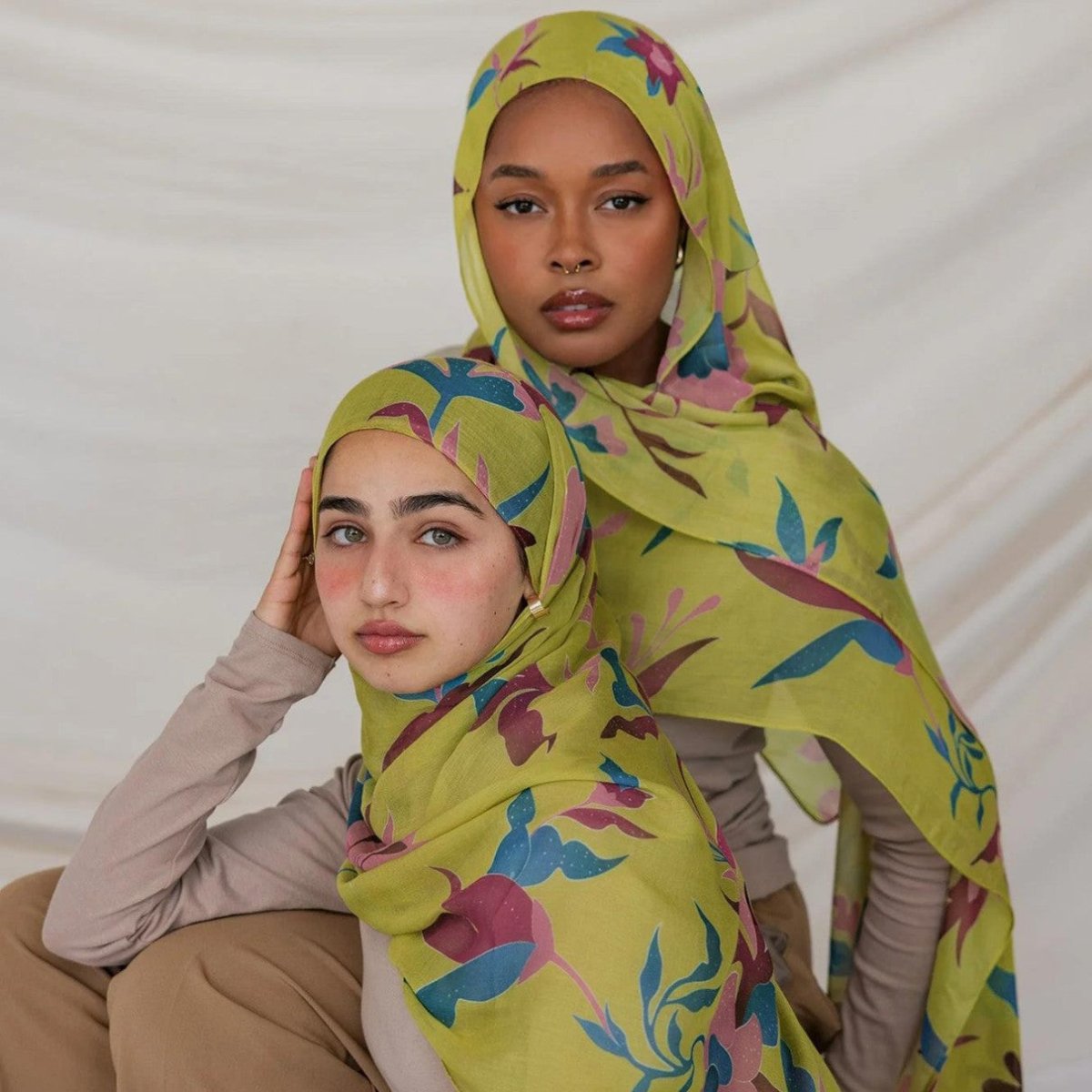 Poly-Cotton Printed Hijab Scarf (MH214) La Vie Bien Poly-Cotton Printed Hijab Scarf (MH214)