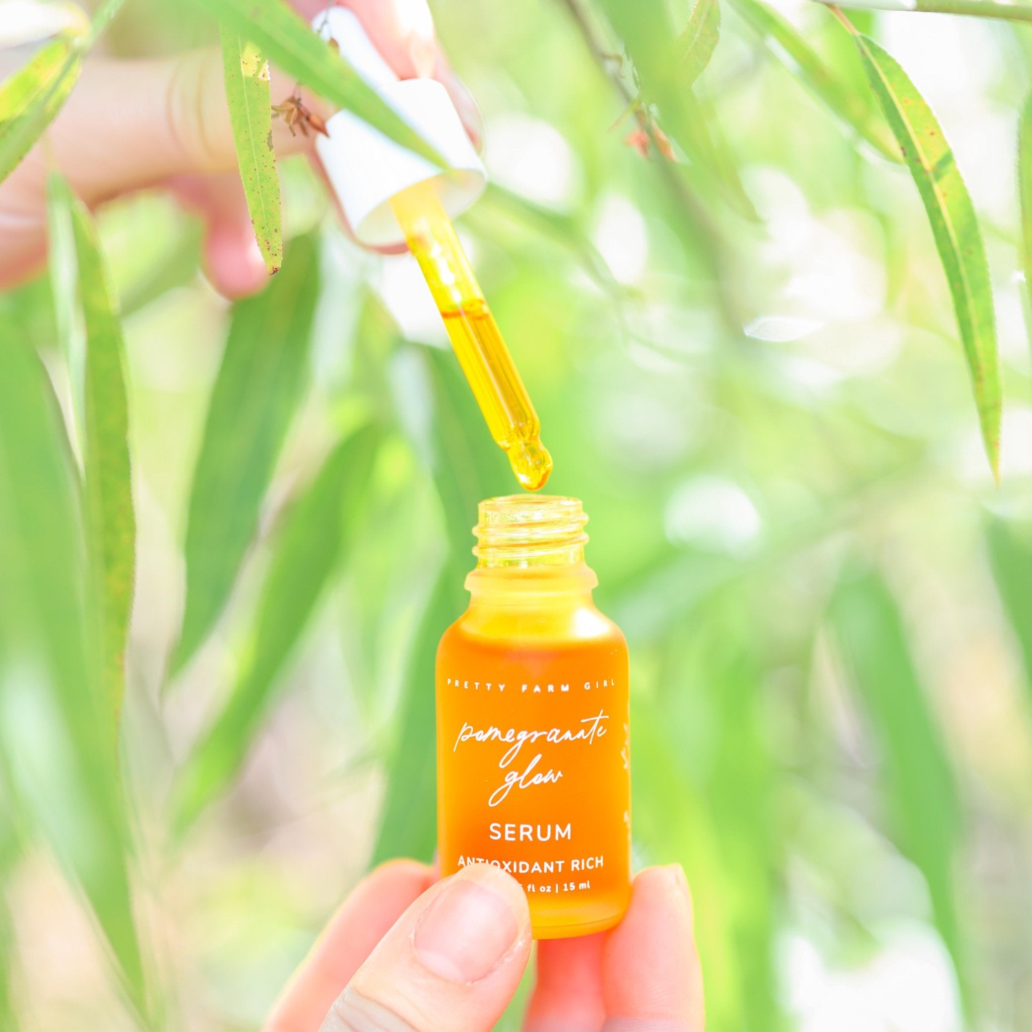 Pomegranate Glow Natural Skin Protecting Serum Face Serum La Vie Bien Pomegranate Glow Natural Skin Protecting Serum