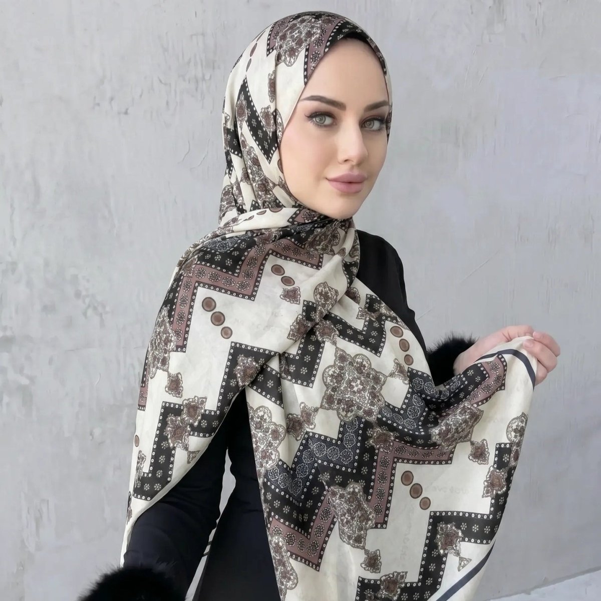 Printed Hijab Scarf(MH239) La Vie Bien Printed Hijab Scarf(MH239)