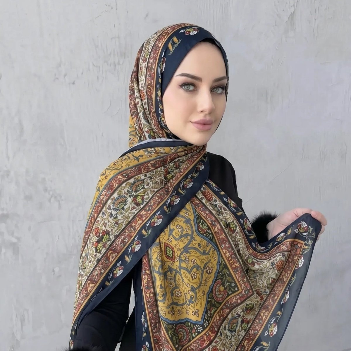 Printed Hijab Scarf(MH239) La Vie Bien Printed Hijab Scarf(MH239)