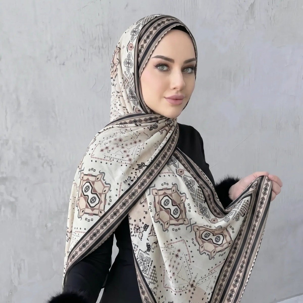 Printed Hijab Scarf(MH239) La Vie Bien Printed Hijab Scarf(MH239)