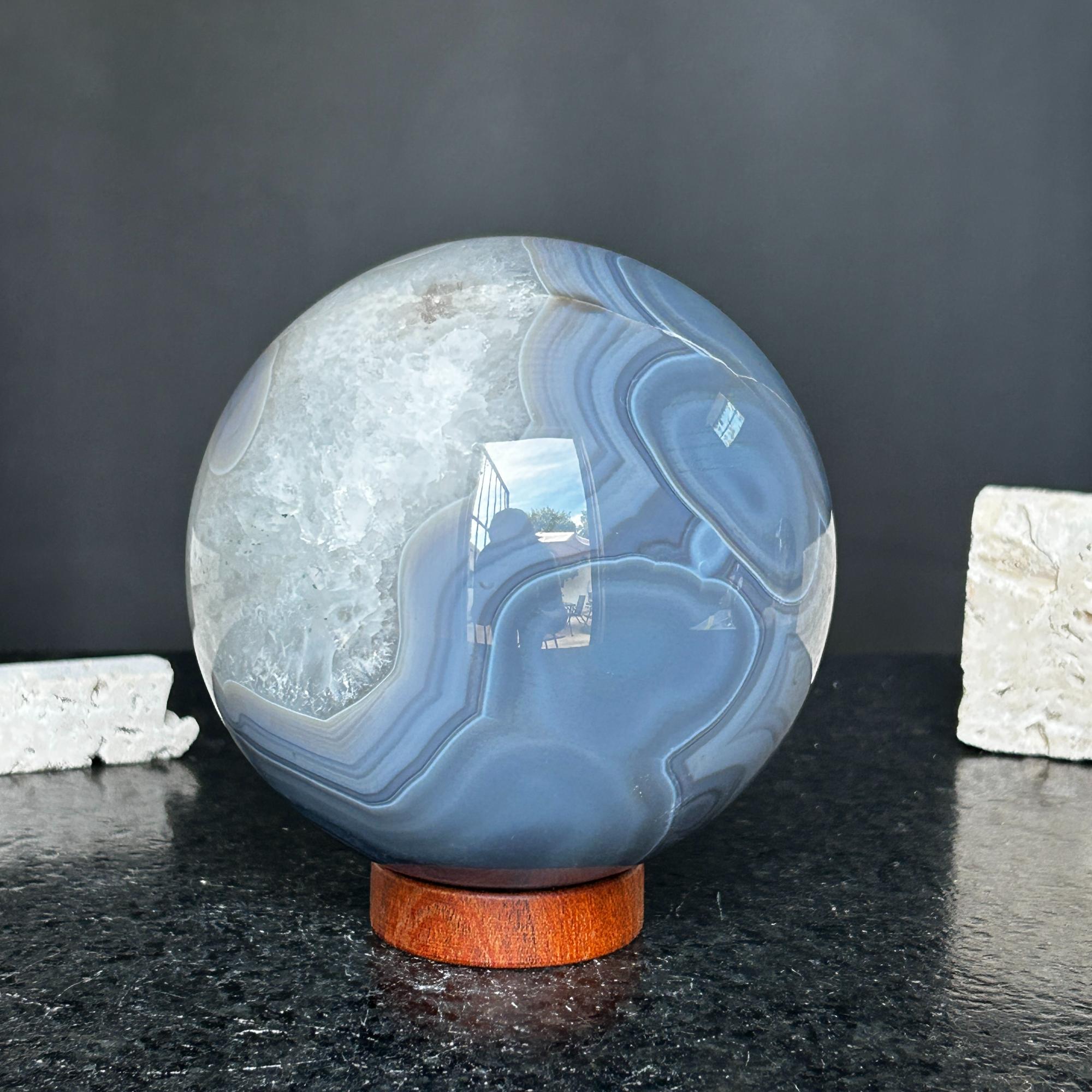 Quartz sphere with agate layers, Crystal Ball 4 Lb, Large Agate sphere, Top quality crystal ball Amethyst Geodes La Vie Bien Quartz sphere with agate layers, Crystal Ball 4 Lb, Large Agate sphere, Top quality crystal ball