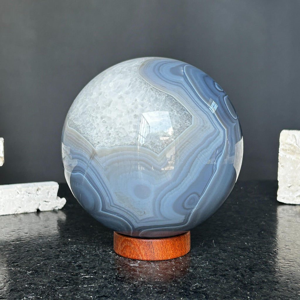 Quartz sphere with agate layers, Crystal Ball 4 Lb, Large Agate sphere, Top quality crystal ball Amethyst Geodes La Vie Bien Quartz sphere with agate layers, Crystal Ball 4 Lb, Large Agate sphere, Top quality crystal ball