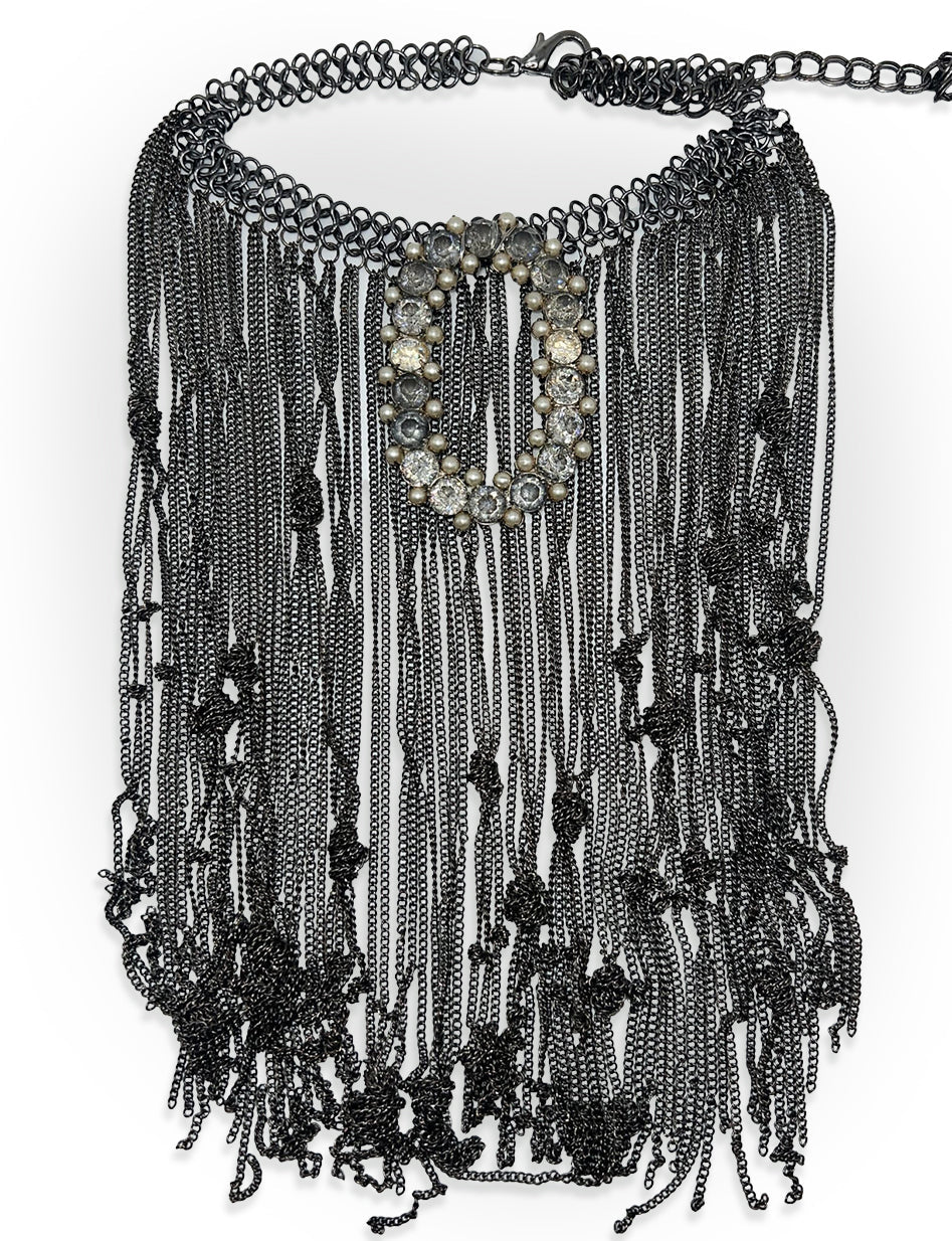 Queen Necklace Necklace La Vie Bien Queen Necklace
