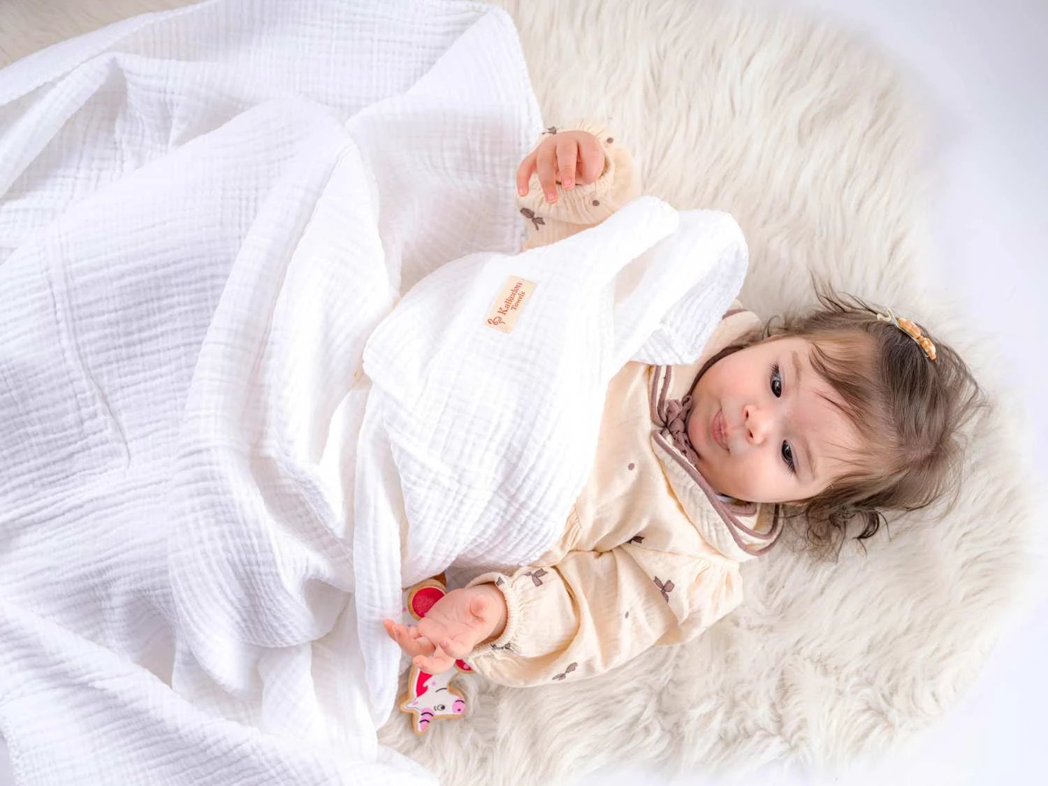 Quilted 4 Layers Muslin Blanket by Kalkedon Towels