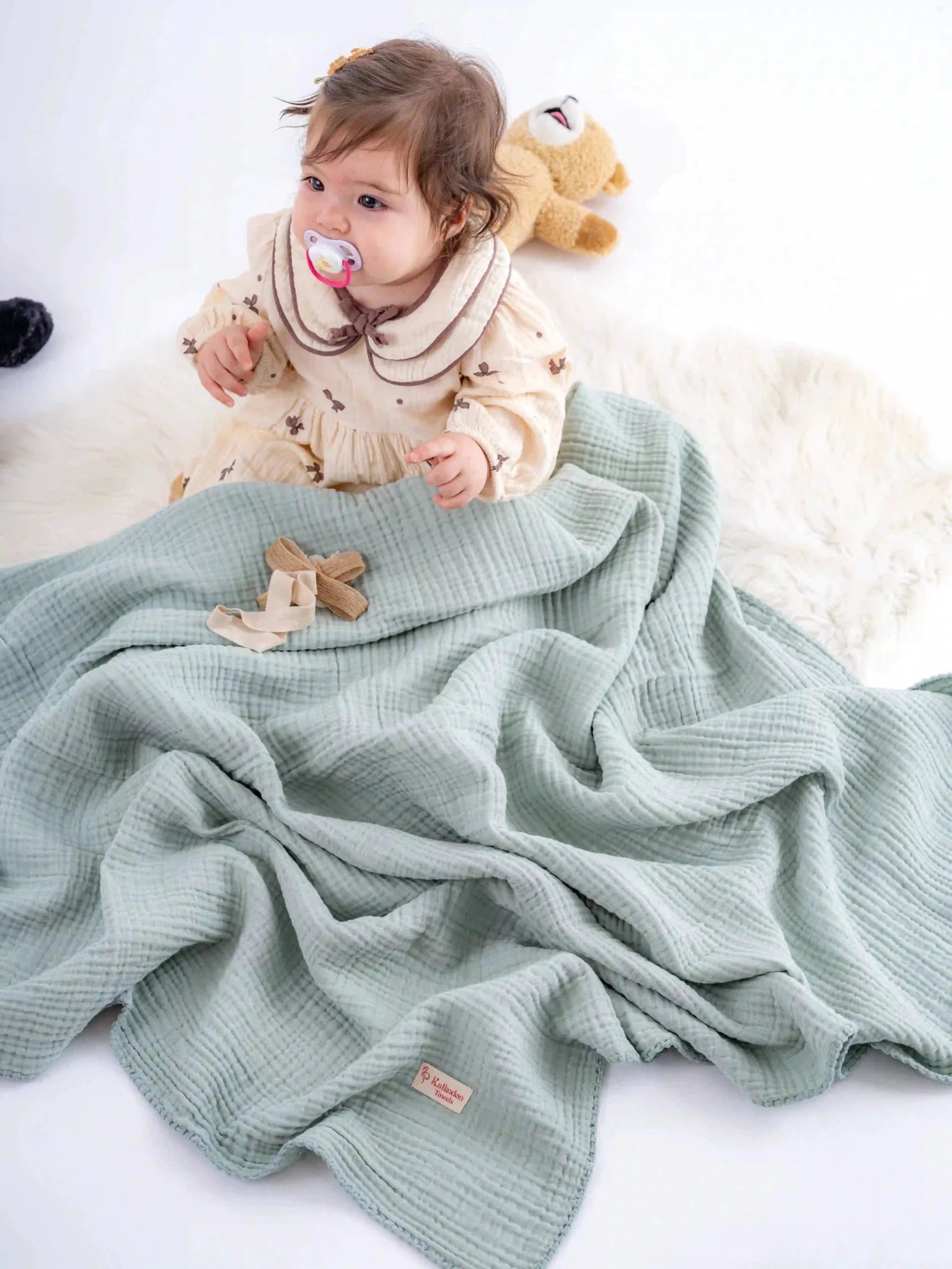 Quilted 4 Layers Muslin Blanket by Kalkedon Towels