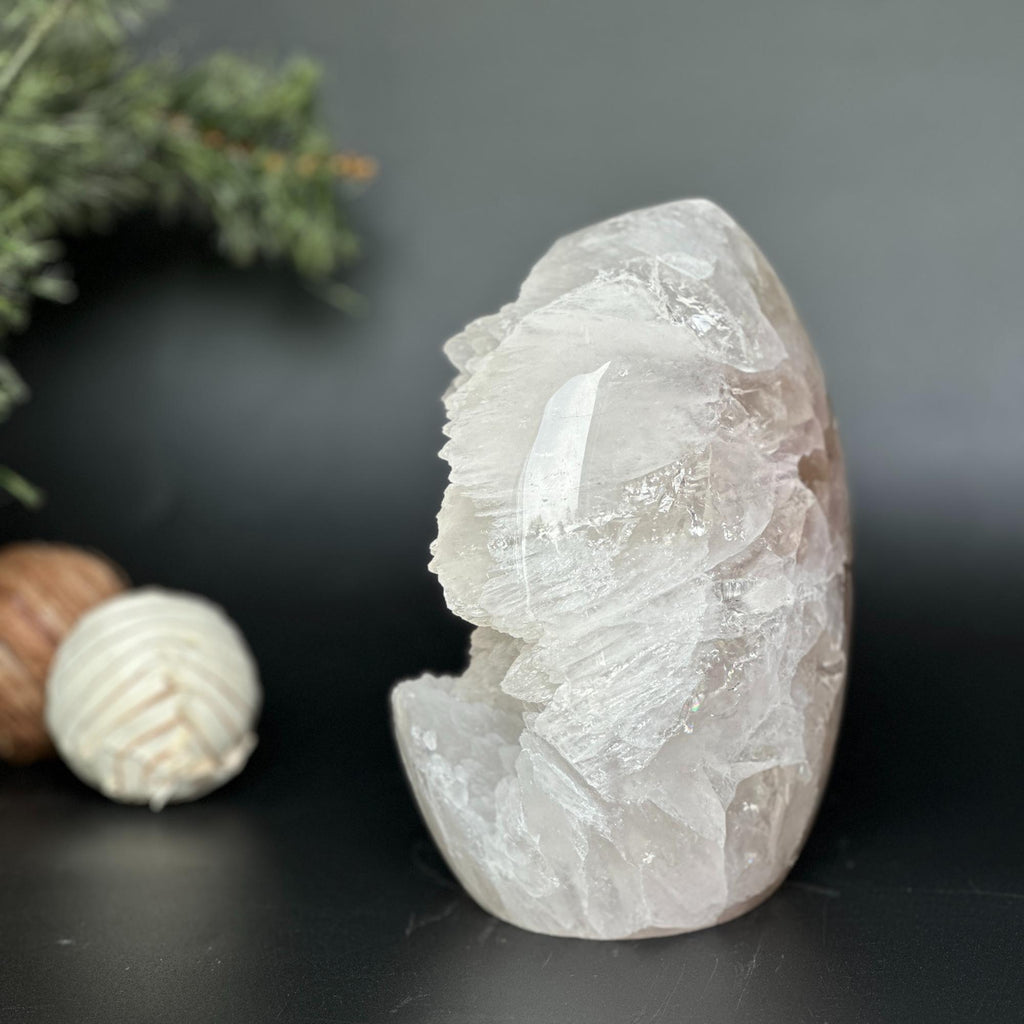 Rare White Quartz Crystal With Calcite & Agate Rocks & Geodes La Vie Bien Rare White Quartz Crystal With Calcite & Agate