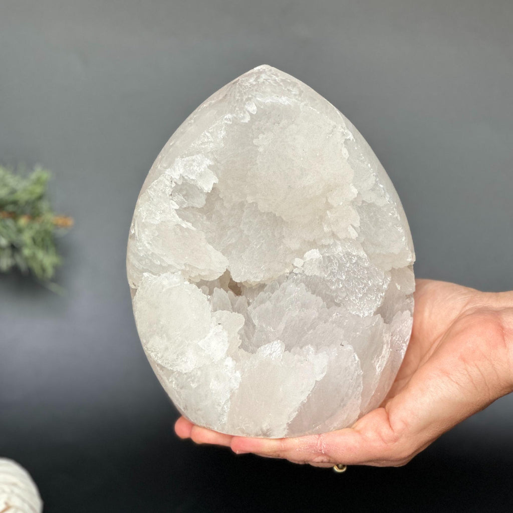 Rare White Quartz Crystal With Calcite & Agate Rocks & Geodes La Vie Bien Rare White Quartz Crystal With Calcite & Agate