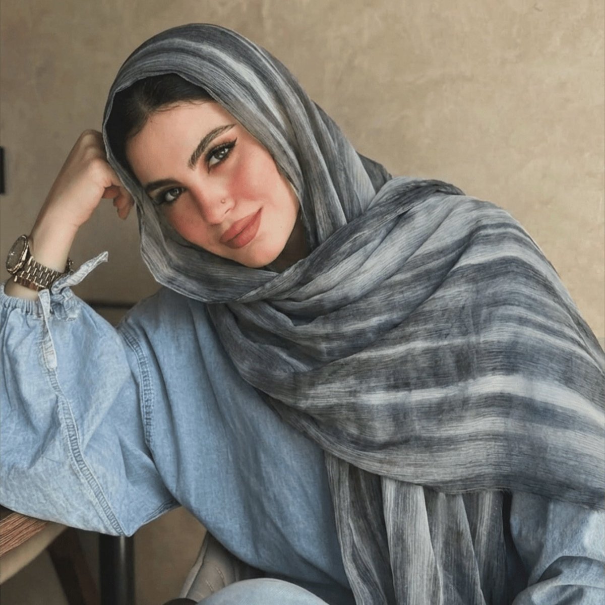 Rayon Gradient Tie-Dye Scarf | Rayon Gradient Hijab (MH216) La Vie Bien Rayon Gradient Tie-Dye Scarf | Rayon Gradient Hijab (MH216)